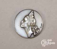 Медаль с изображением Майи Плисецкой